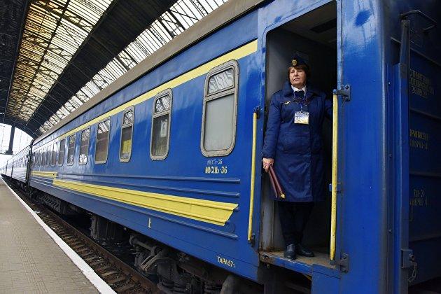 Поезда в Донецкой области задерживаются минимум на 1 час