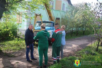 Второй день в Дружковке продолжаются восстановительные работы