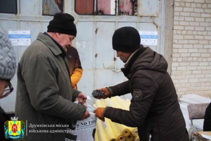 60 домогосподарств отримали набори будівельних матеріалів