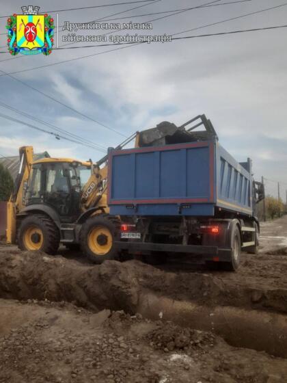 У Дружківці чистять зливові стоки