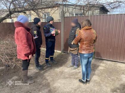 Дружківські ювенальні поліцейські відвідали родини які опинилися у складних життєвих обставинах