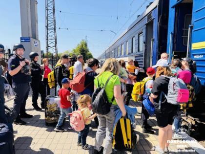 Евакуаційний потяг відбув з Покровська на Волинь