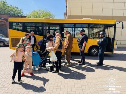 Евакуаційний потяг відбув з Покровська на Волинь