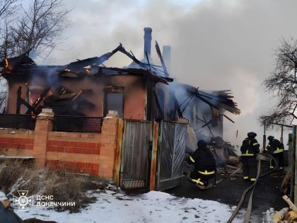 Надзвичайники ліквідували пожежу в житловому будинку