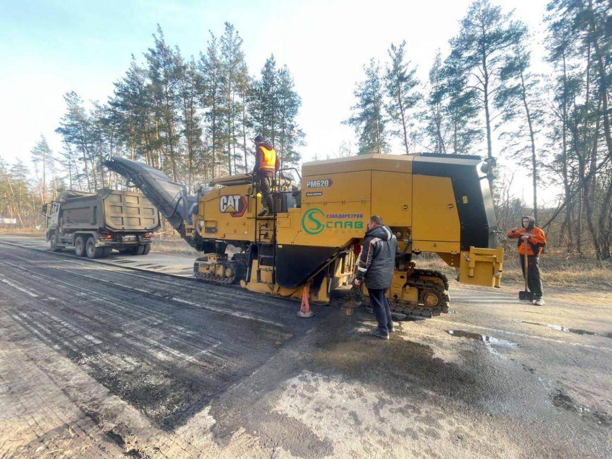 В Донецкой области отметили перечень дорог, требующих неотложного ремонта