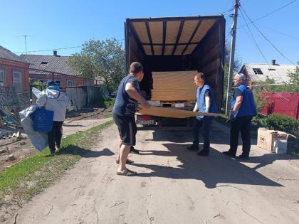 Вчора мешканці сіл Торське та Райське отримали будівельні набори