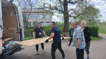 Вчора мешканці сіл Торське та Райське отримали будівельні набори