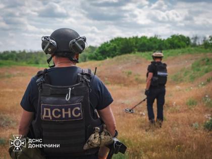 Піротехніки ДСНС виявили та знищили 22 вибухонебезпечні предмети за добу