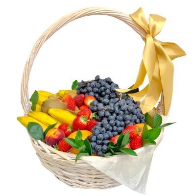Купити фруктовий кошик у подарунок з доставкою по Києву