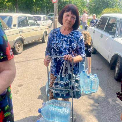 Гуманітарний штаб з благодійними організаціями забезпечують допомогою