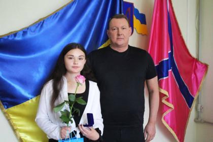 Випускників Дружківки привітали із закінченням школи
