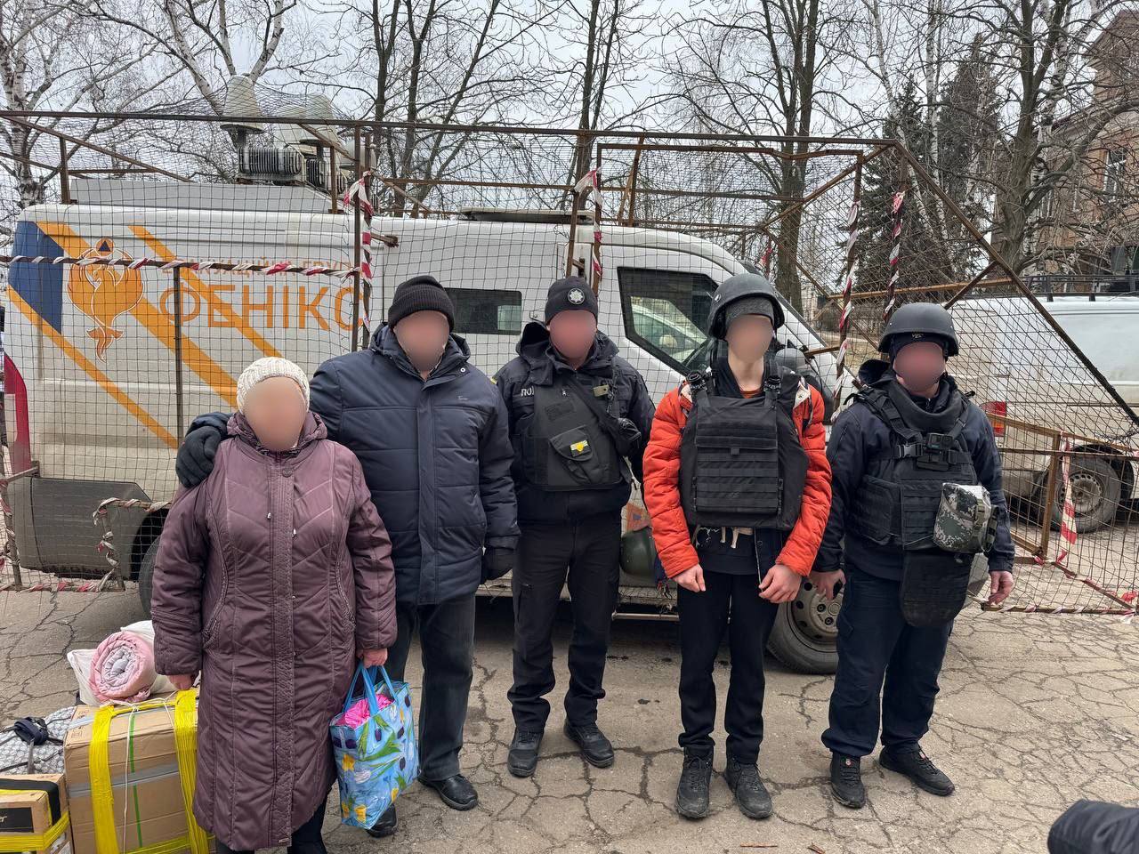 Триває евакуація родин з дітьми