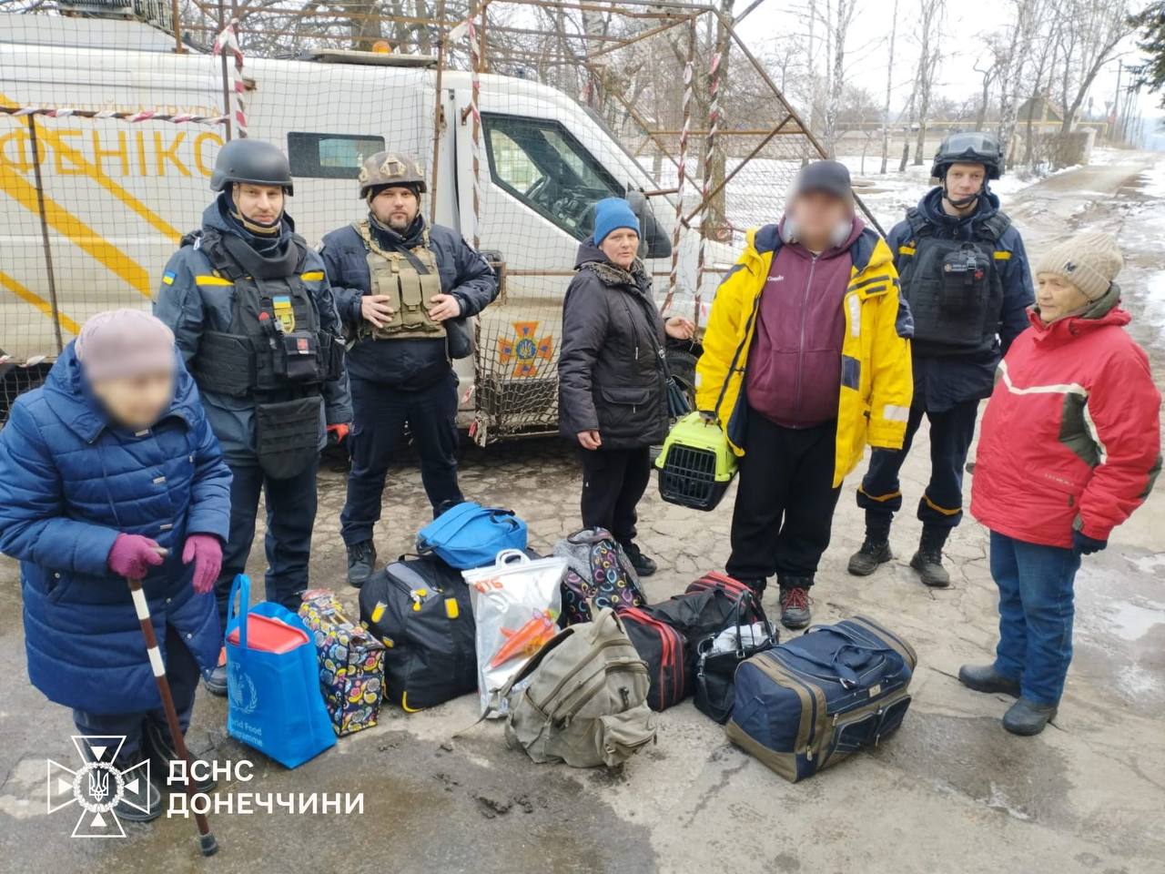 «ФЕНІКС» вивезла з Дружківки 45 осіб